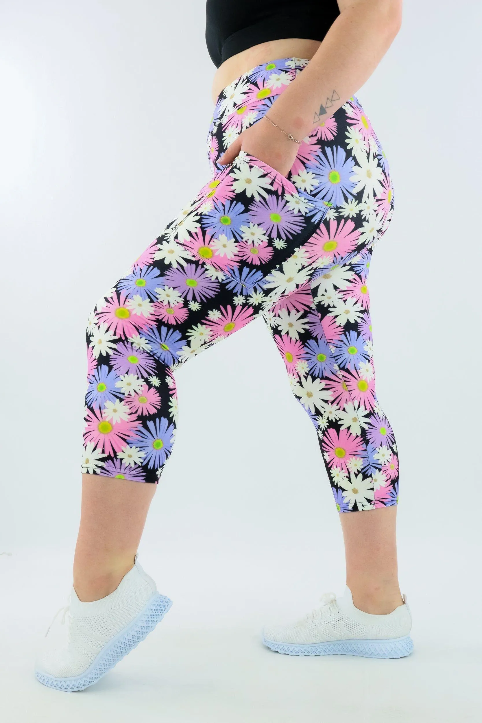 Darling Daisy - Casual - Capri Leggings - Pockets