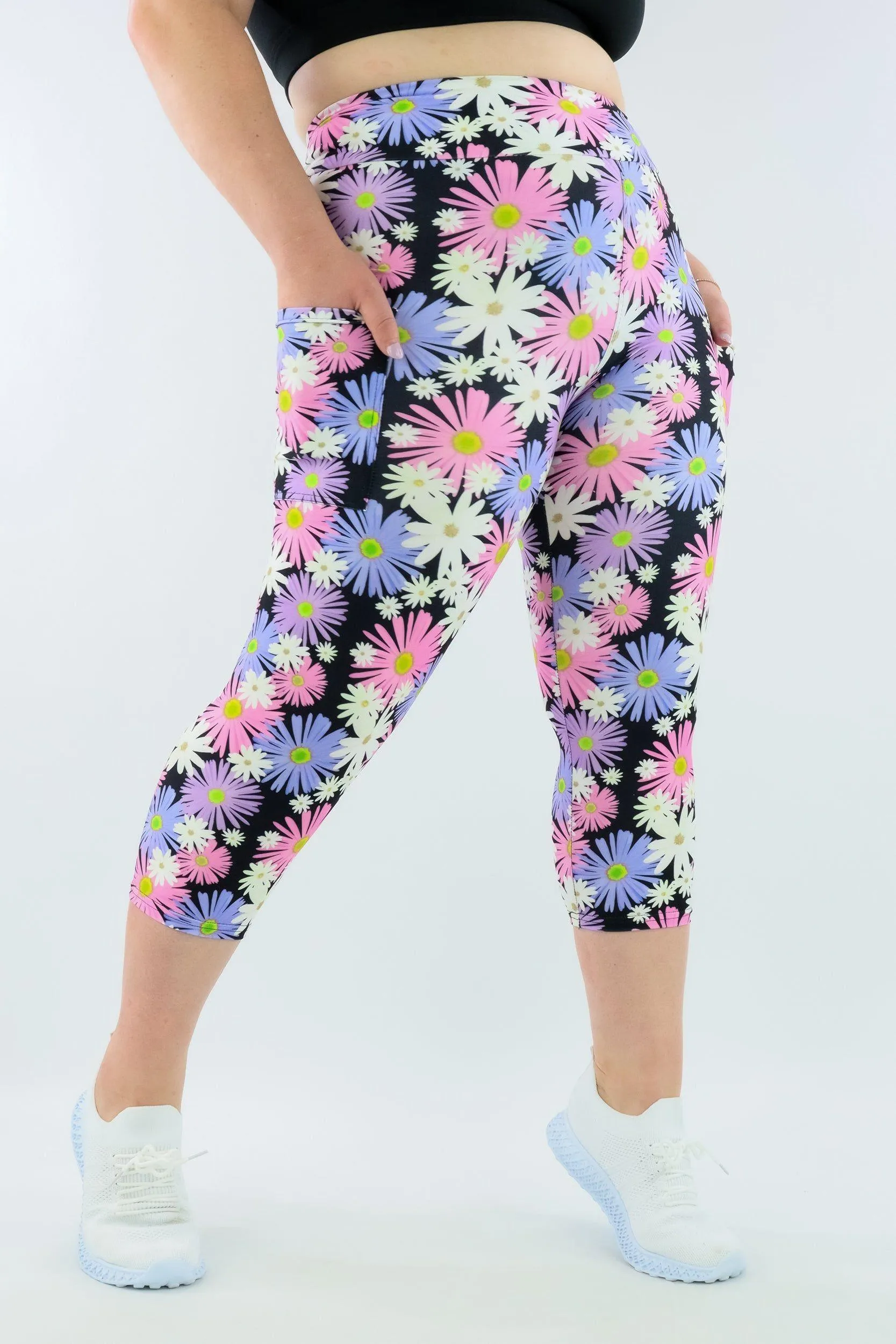 Darling Daisy - Casual - Capri Leggings - Pockets