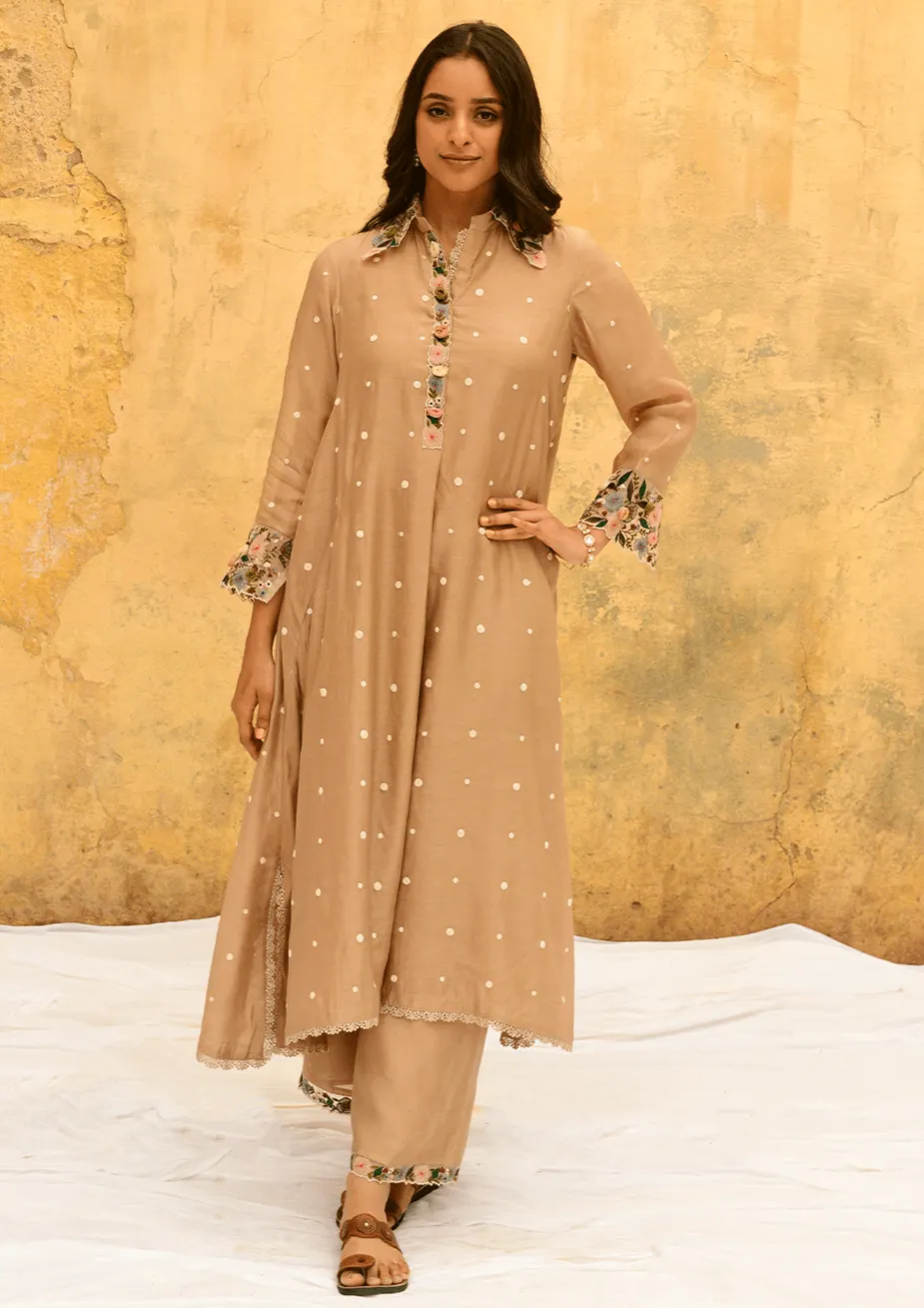 Ivory Orchid Collar Kurta And Pants