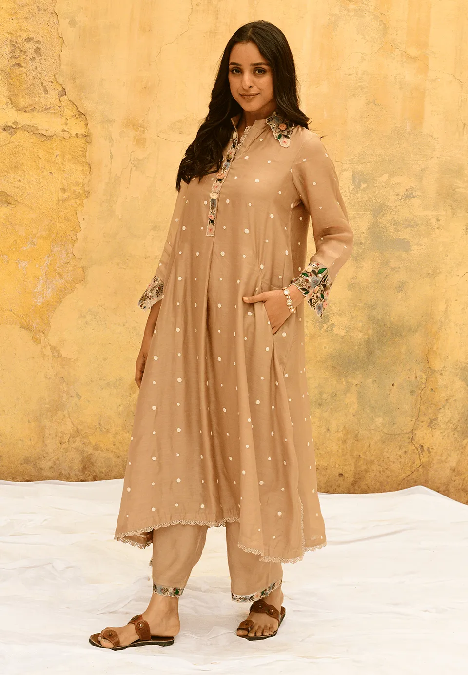 Ivory Orchid Collar Kurta And Pants