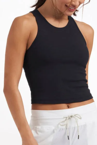 Pose Plyo Tank