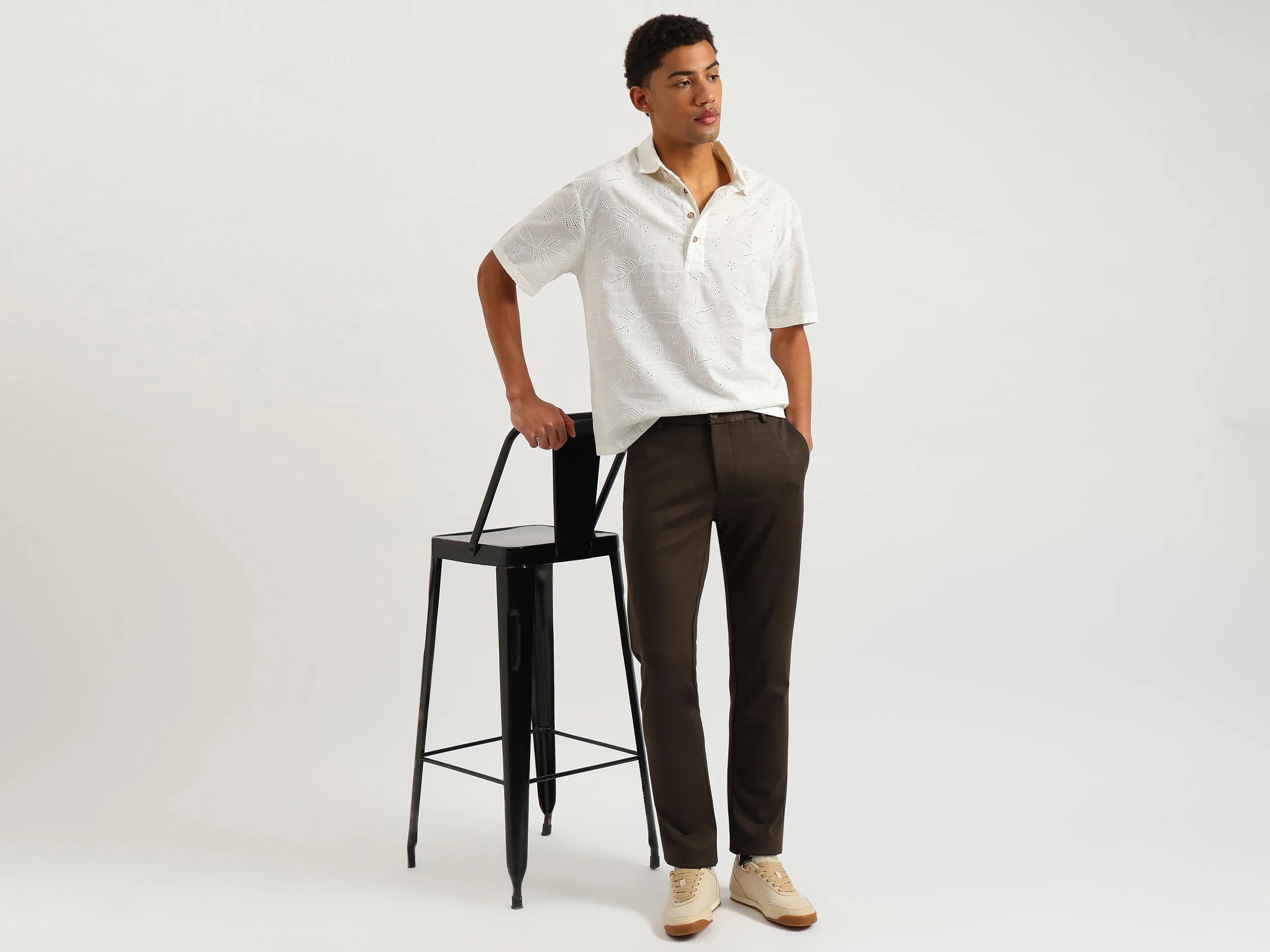 Solid Slim Fit Twill Knit Trousers